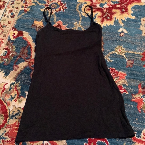Simple black tank top - Picture 1 of 2